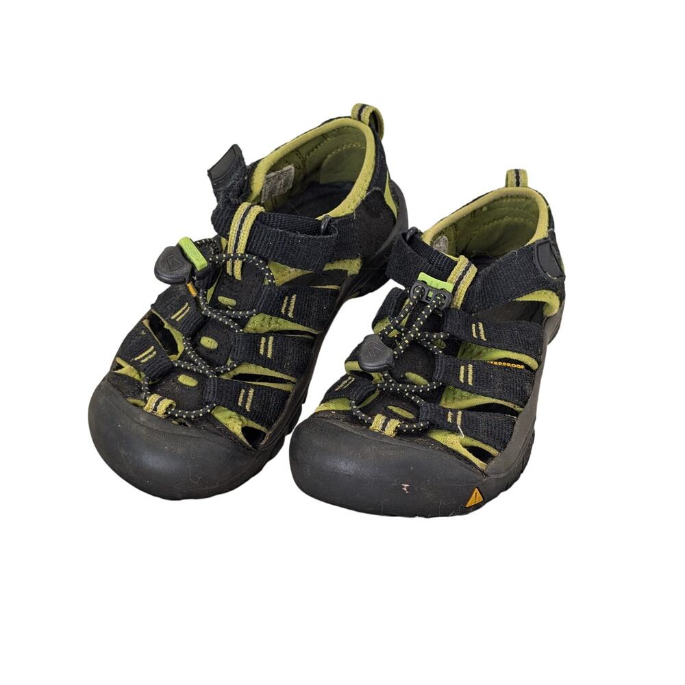 Keens Newport H2 Black & Green Boys Sandals 1